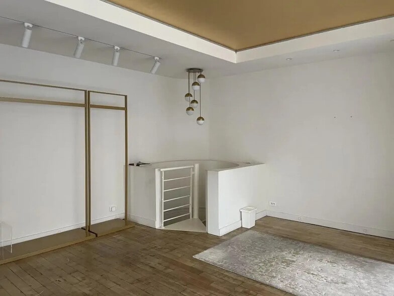 2 Rue Des Saints-Pères, Paris à louer - Photo de l’immeuble – Image 3 sur 4