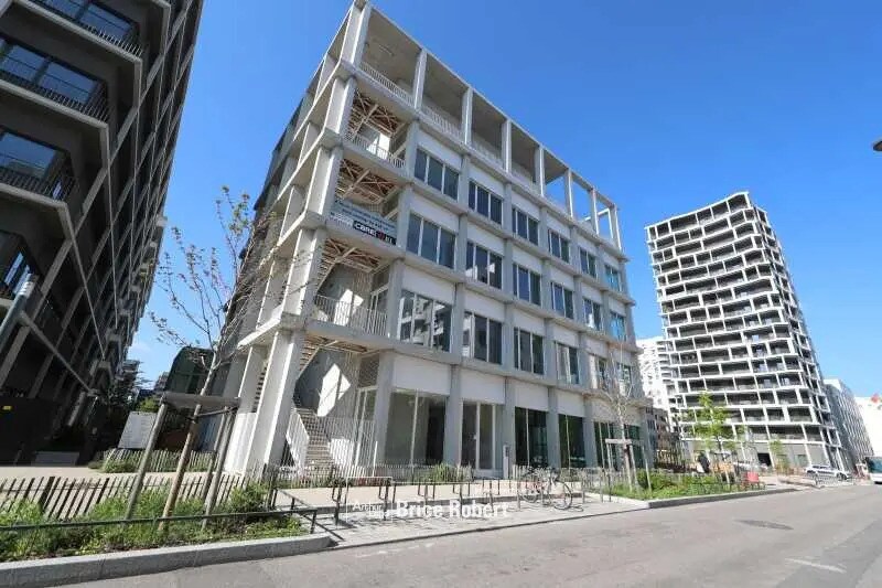 Bureau dans Lyon à vendre - Photo de l’immeuble – Image 1 sur 12