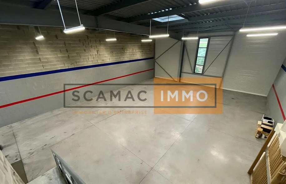 Bureau dans Croissy-Beaubourg à louer - Photo de l’immeuble – Image 2 sur 10