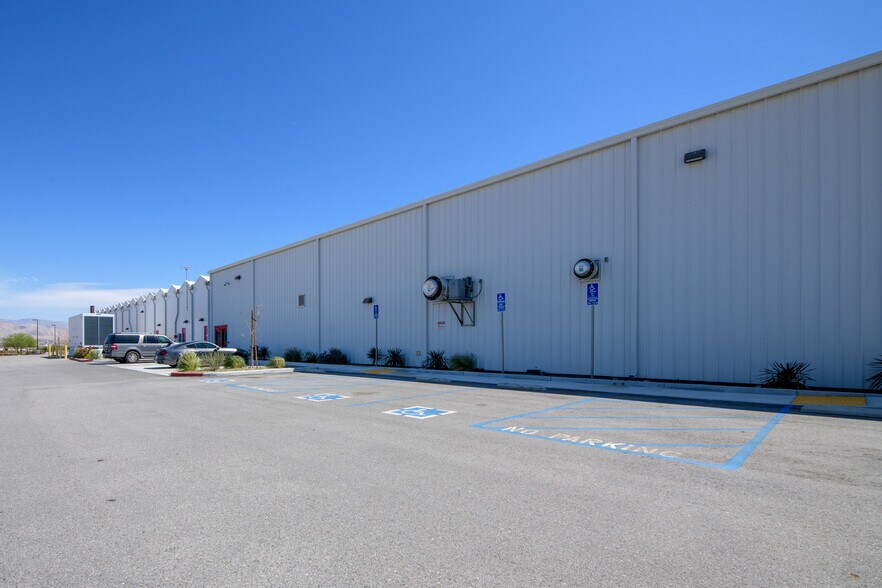 13300 Little Morongo Rd, Desert Hot Springs, CA à vendre - Photo de l’immeuble – Image 2 sur 11