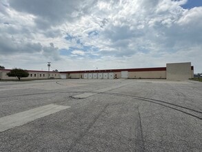 1535 Fieldhouse Ave, Elkhart, IN à louer Photo intérieure– Image 1 sur 11