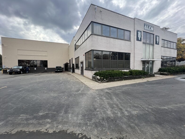 1425 University Ave, Rochester, NY à louer - Photo principale – Image 1 sur 13