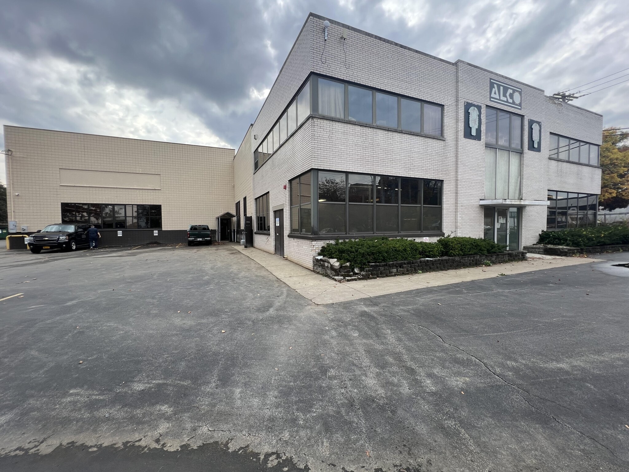 1425 University Ave, Rochester, NY à louer Photo principale– Image 1 sur 14