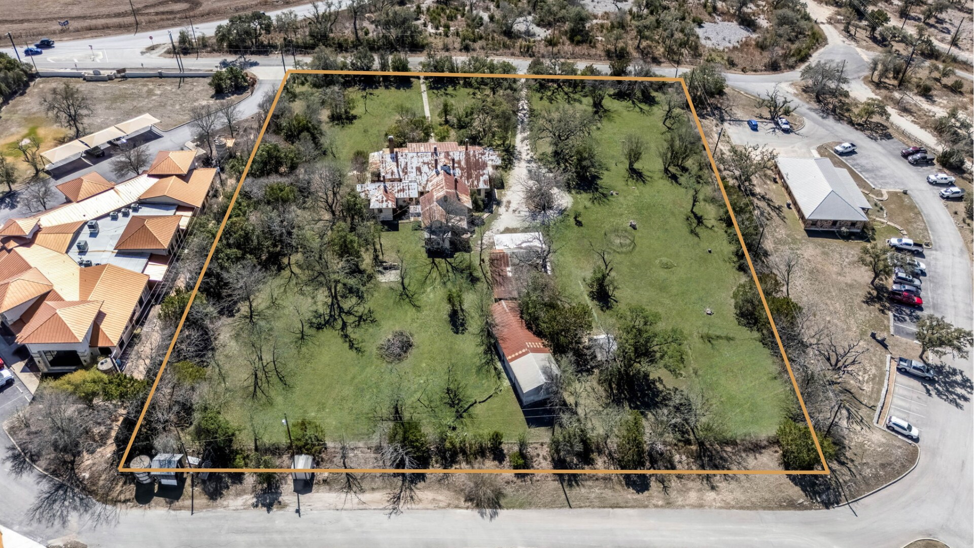 4 Spencer Rd, Boerne, TX à vendre Photo principale– Image 1 sur 18