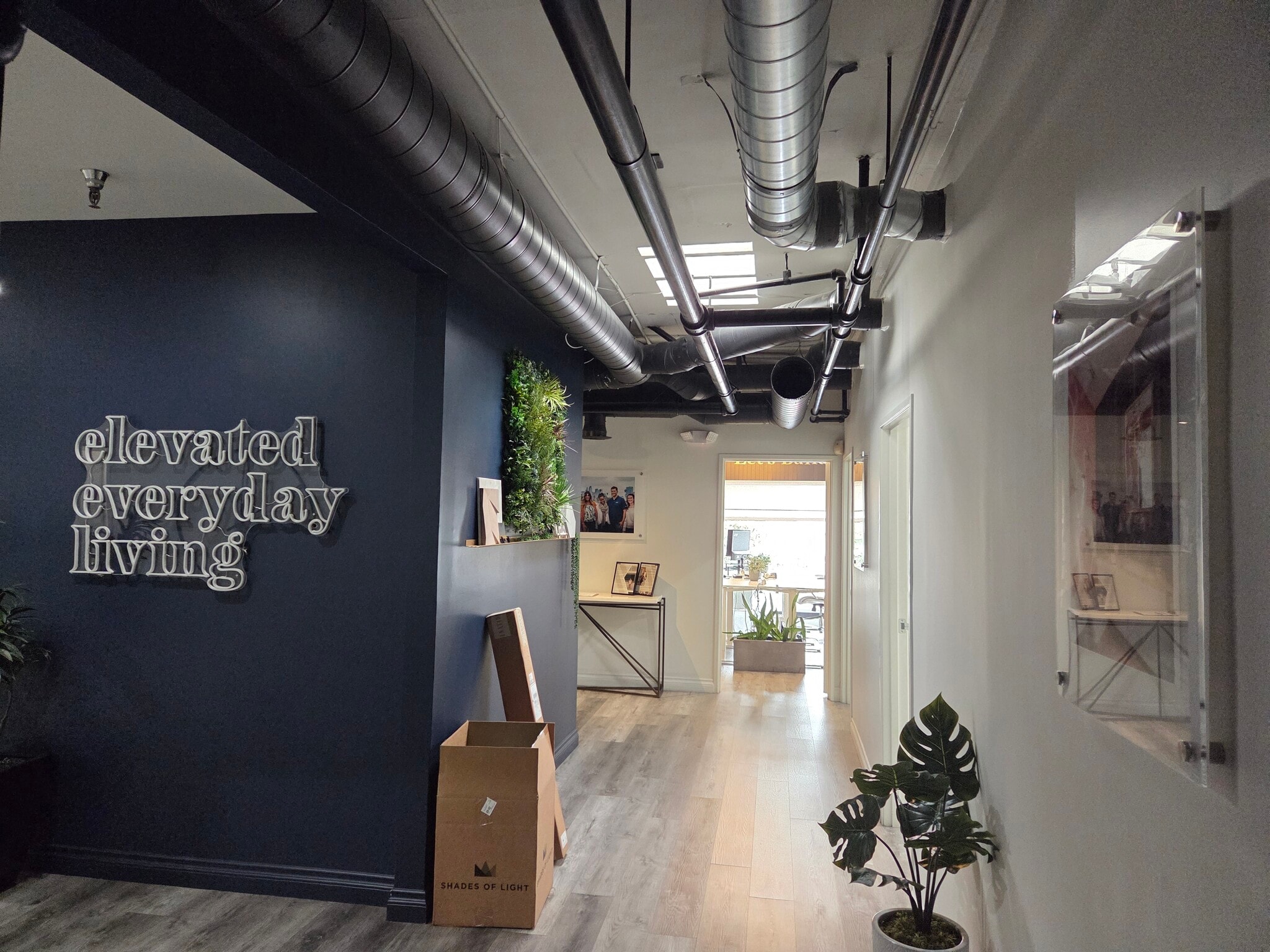 7257 Beverly Blvd, Los Angeles, CA à louer Photo intérieure– Image 1 sur 12