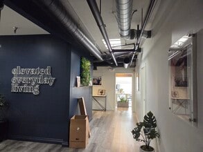 7257 Beverly Blvd, Los Angeles, CA à louer Photo intérieure– Image 1 sur 12