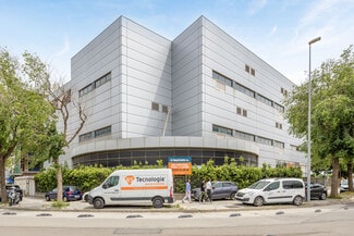 Plus de détails pour Carrer del Primer de Maig, 50-52, L'Hospitalet de Llobregat - Industriel/Logistique à louer