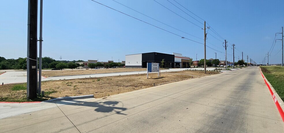 401-411 Alta Mere Dr, Fort Worth, TX à vendre - Photo de l’immeuble – Image 1 sur 1