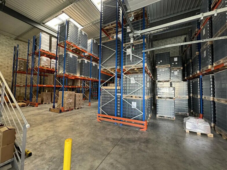 Local d’activités dans Gonesse à louer - Photo intérieure – Image 2 sur 4