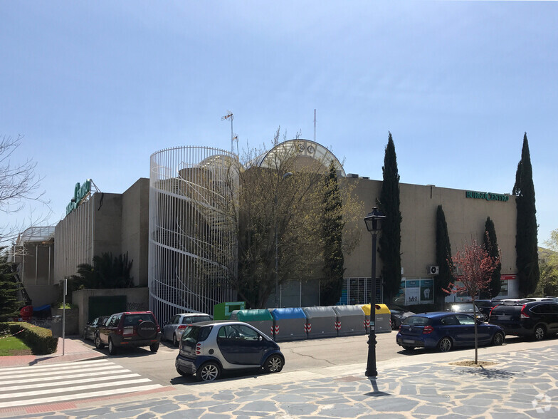 Comunidad de Madrid, 41, Las Rozas de Madrid, Madrid à vendre - Photo de l’immeuble – Image 3 sur 6