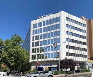 Plus de détails pour Calle de Orense, 81, Madrid - Bureau à louer