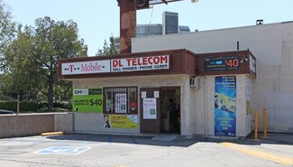 Plus de détails pour 8207-8261 Woodman Ave, Panorama City, CA - Local commercial à louer