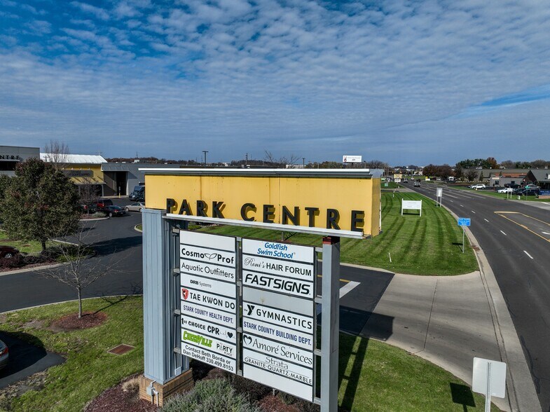 7201-7255 Whipple Ave, North Canton, OH à louer - Photo de l’immeuble – Image 3 sur 5