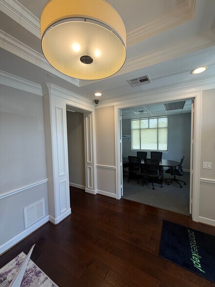 32731 Egypt Ln, Magnolia, TX à louer - Photo de l’immeuble – Image 3 sur 16