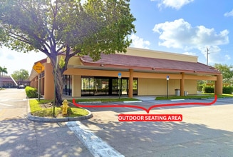 4117-4385 N Pine Island Rd, Sunrise, FL à louer Photo de l’immeuble– Image 2 sur 3
