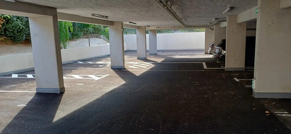 Bureau dans Saint-Gély-du-Fesc à louer - Photo de l’immeuble – Image 3 sur 11