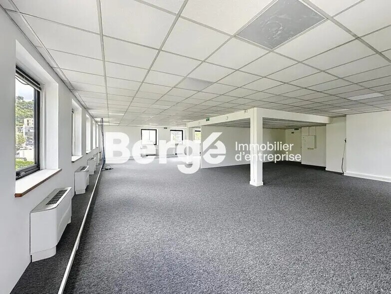 Bureau dans Mougins à louer - Photo intérieure – Image 1 sur 12