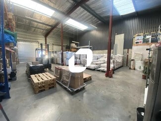 Plus de détails pour Bureau, Local d'activités à louer