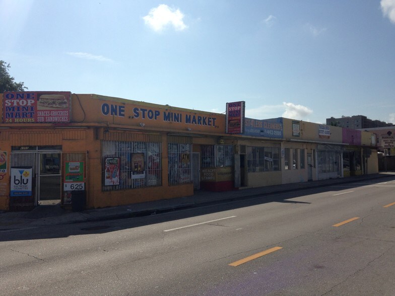 6341-6355 NW 7th Ave, Miami, FL à louer - Photo de l’immeuble – Image 3 sur 12