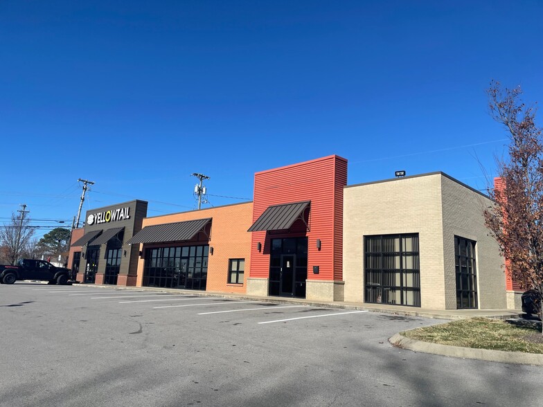 2509 Wilma Rudolph Blvd, Clarksville, TN à louer - Photo de l’immeuble – Image 2 sur 6