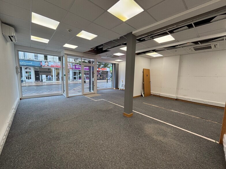 16-18 Chapel Rd, Worthing à louer - Photo de l’immeuble – Image 3 sur 8