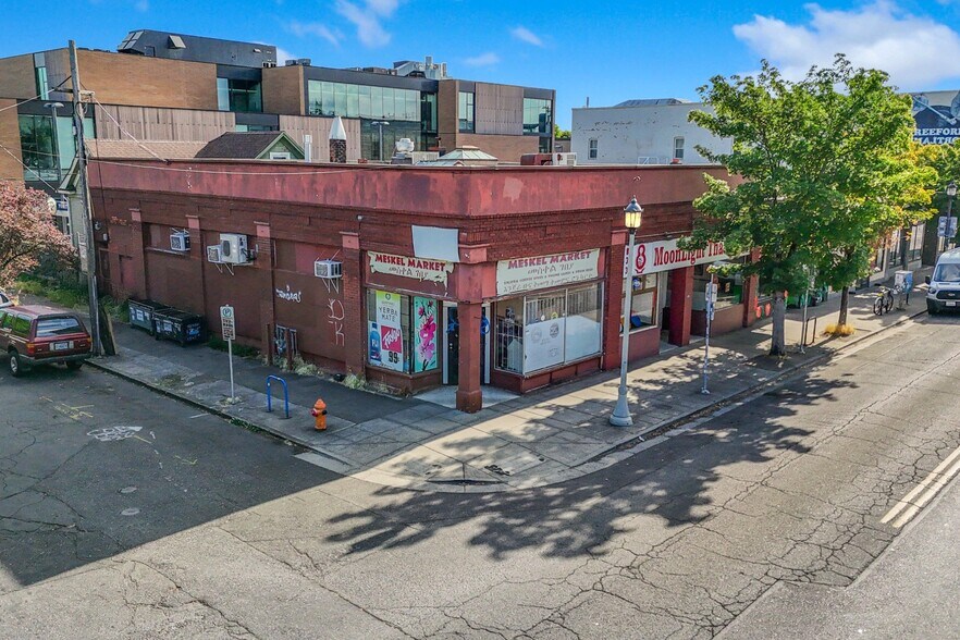 831-839 N Killingsworth St, Portland, OR à vendre - Photo de l’immeuble – Image 1 sur 12