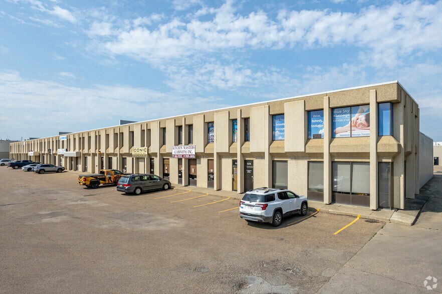5304-5360 89 St NW, Edmonton, AB à louer - Photo principale – Image 1 sur 5