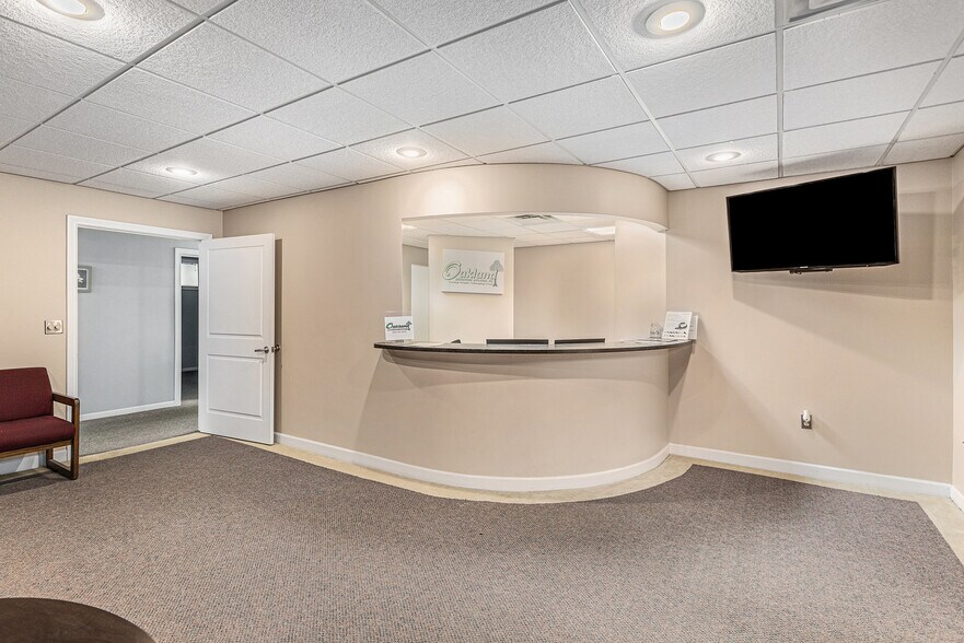 1350 E M 21, Owosso, MI à vendre - Photo de l’immeuble – Image 2 sur 24