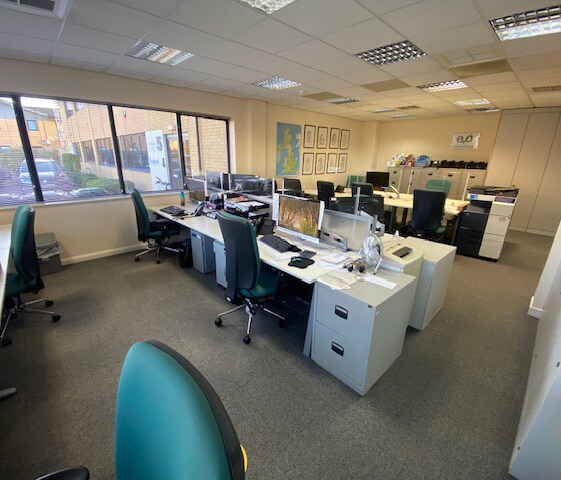 Colmworth Business Park, Eaton Socon, CAM PE19 8ER - Lot 3 - - Photo intérieure - Image 2 of 2