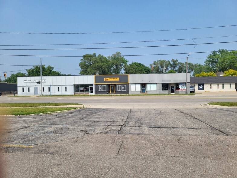 4476 Dixie Hwy, Waterford, MI à vendre - Photo de l’immeuble – Image 2 sur 24