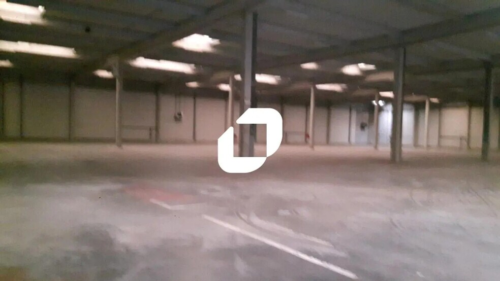 Bureau dans Bussy-Saint-Georges à louer - Photo de l’immeuble – Image 3 sur 7