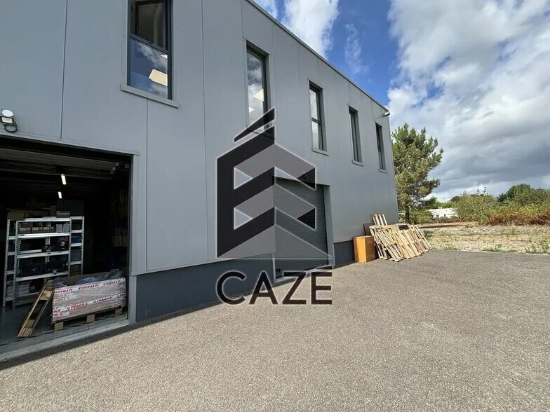 Local d’activités dans Martillac à louer - Photo de l’immeuble – Image 2 sur 9