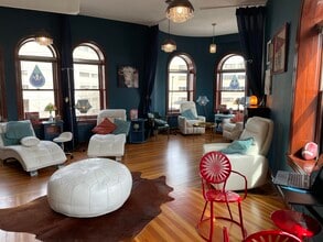 106 E Doty St, Madison, WI à louer Photo intérieure– Image 2 sur 2