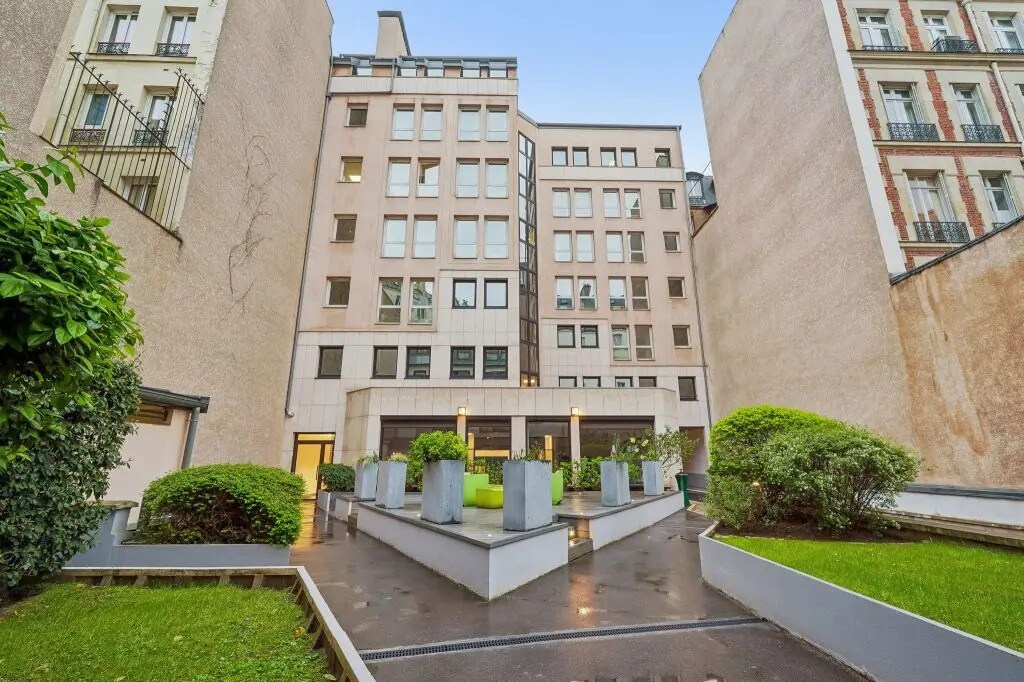 20-22 Rue Des Petits Hôtels, Paris à louer Photo de l’immeuble– Image 1 sur 9