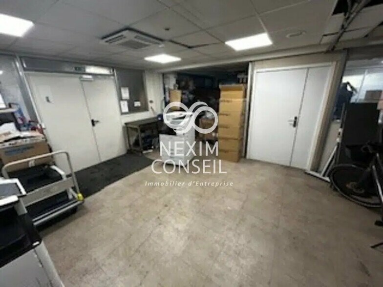 Bureau dans Gennevilliers à louer - Photo de l’immeuble – Image 3 sur 12