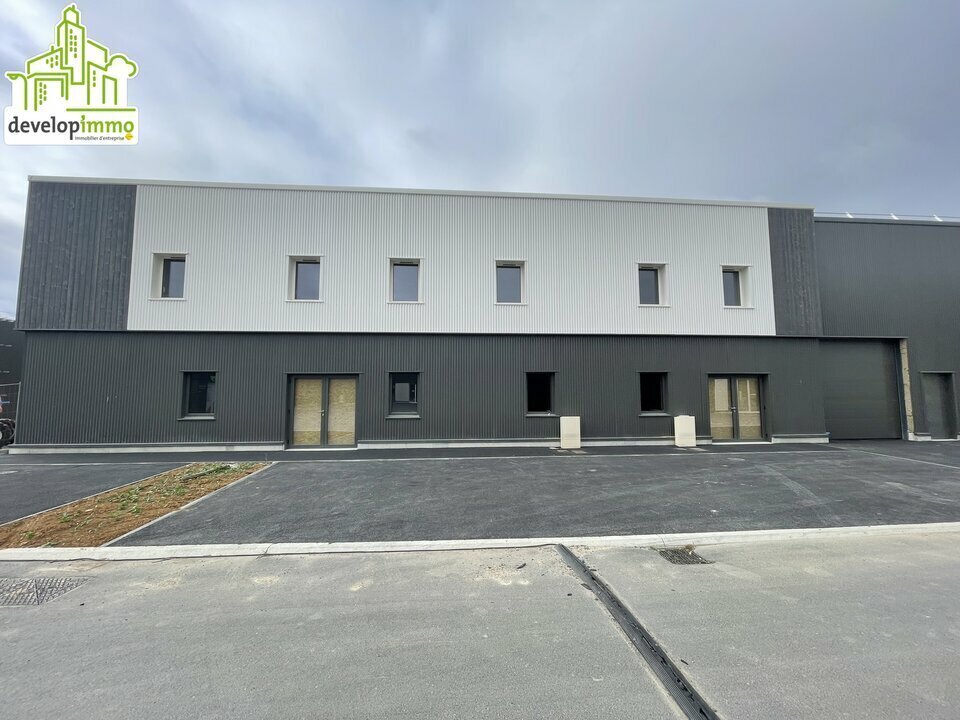 Local d'activités dans Cormelles-le-Royal à vendre Photo de l’immeuble– Image 1 sur 6