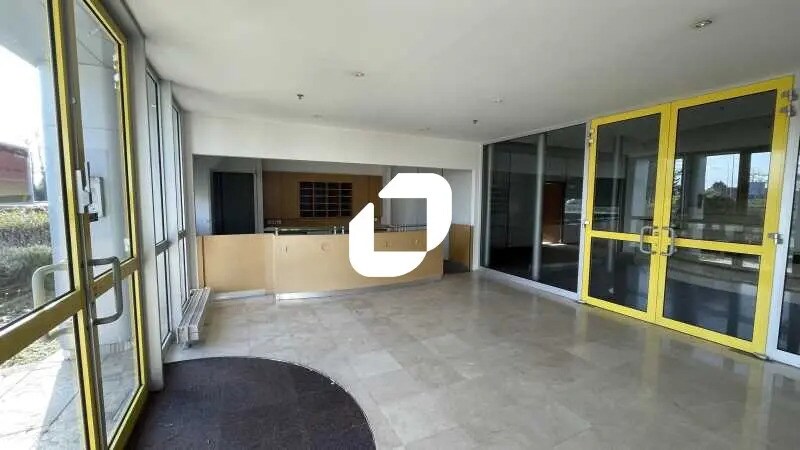 1 Rue Henri Nestle, Nemours à louer - Photo de l’immeuble – Image 2 sur 11