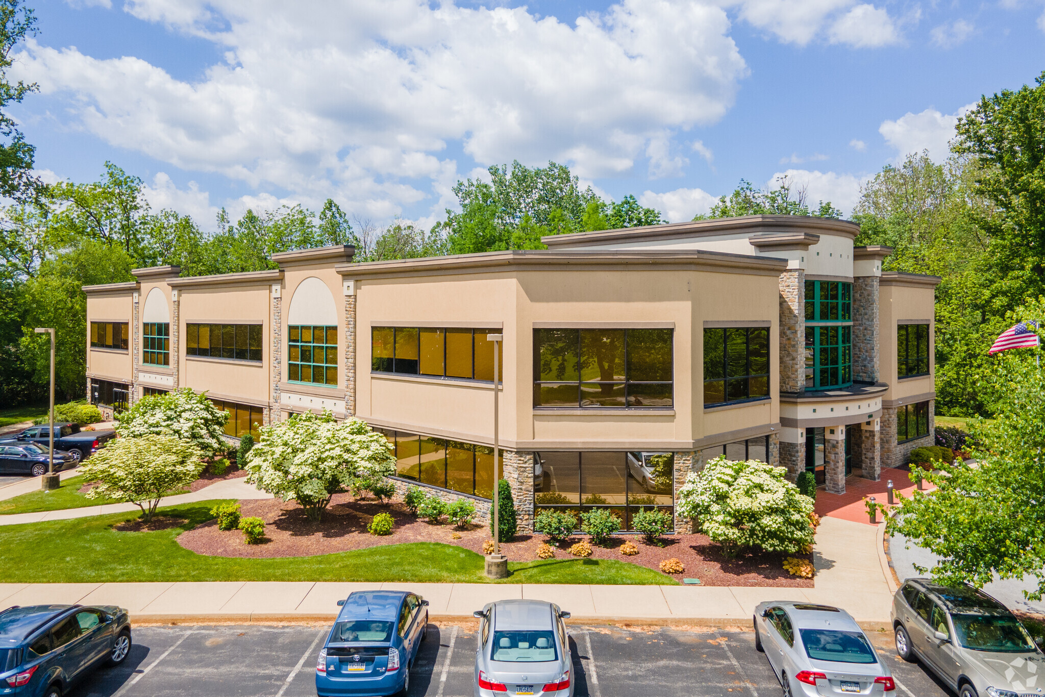 100 Arrandale Blvd, Exton, PA à louer Photo de l’immeuble– Image 1 sur 15