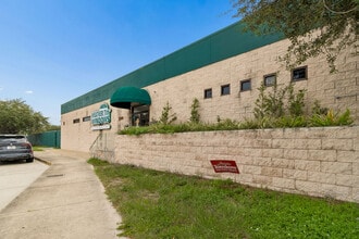 2125 W Columbus Dr, Tampa, FL à louer Photo intérieure– Image 1 sur 23