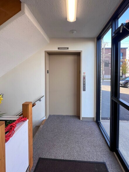 515 Providence Hwy, Dedham, MA à louer - Photo intérieure – Image 3 sur 16