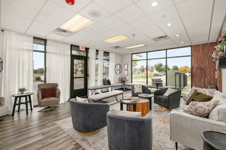 55-95 Dartmoor Dr, Waukee, IA à louer Photo intérieure– Image 1 sur 5