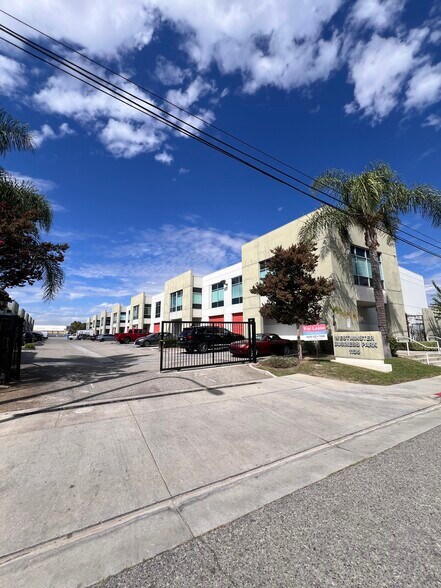 1135 Westminster Ave, Alhambra, CA à vendre - Photo de l’immeuble – Image 2 sur 9
