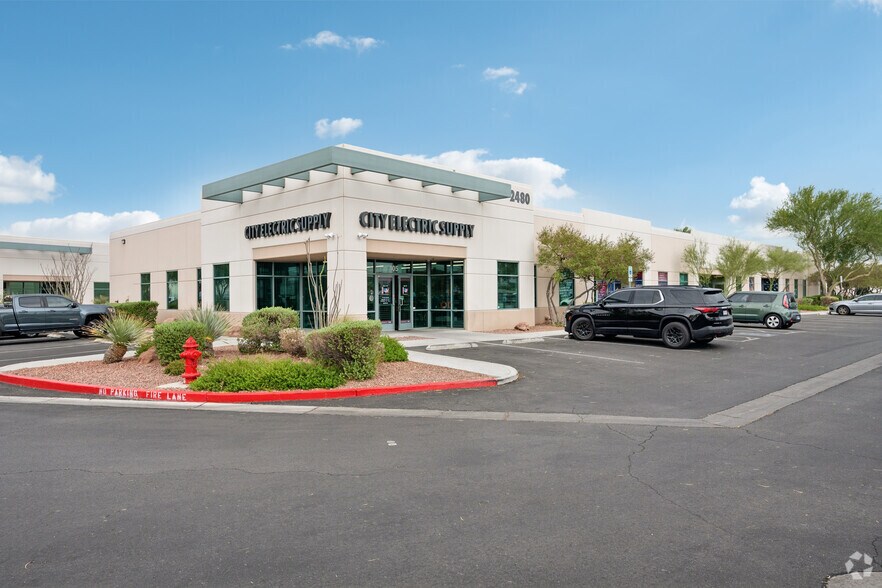 2480 N Decatur Blvd, Las Vegas, NV à louer - Photo de l’immeuble – Image 3 sur 17