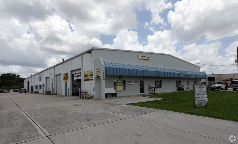 18440 Paulson Dr, Port Charlotte, FL à louer - Photo de l’immeuble – Image 1 sur 6
