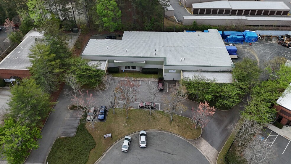 5060 Old Ellis Pt, Roswell, GA à vendre - Photo de l’immeuble – Image 3 sur 14