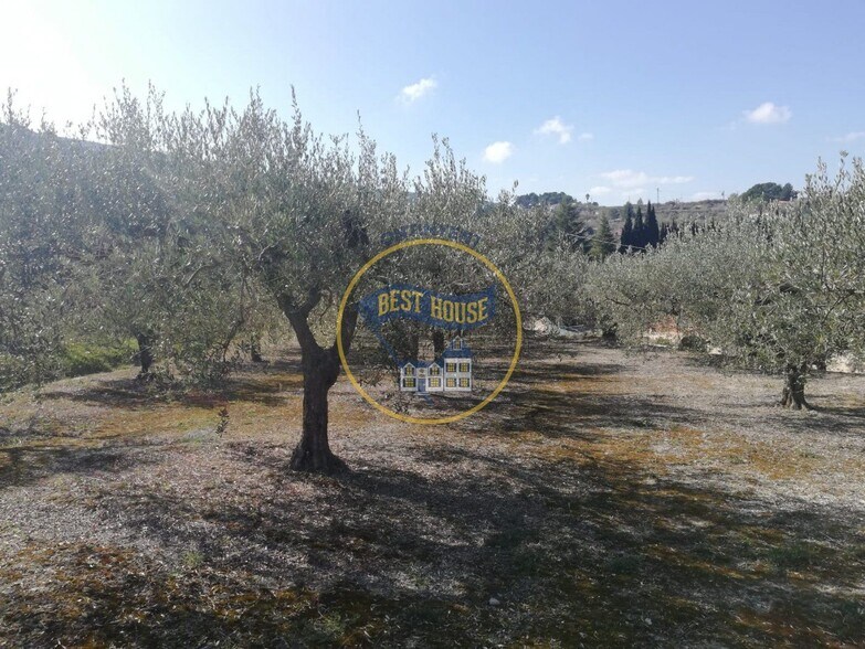 Terrain dans Ontinyent, Valencia à vendre - Photo principale – Image 1 sur 10
