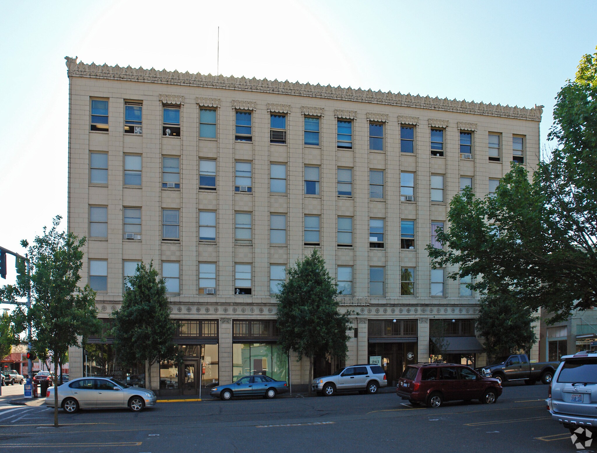 201-205 4th Ave E, Olympia, WA à vendre Photo principale– Image 1 sur 23