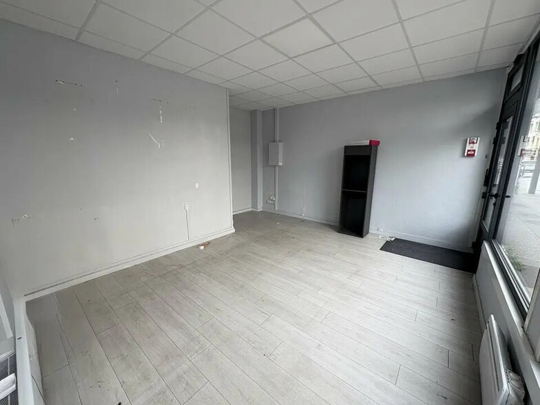 Local commercial dans Le Havre à louer - Photo de l’immeuble – Image 3 sur 3