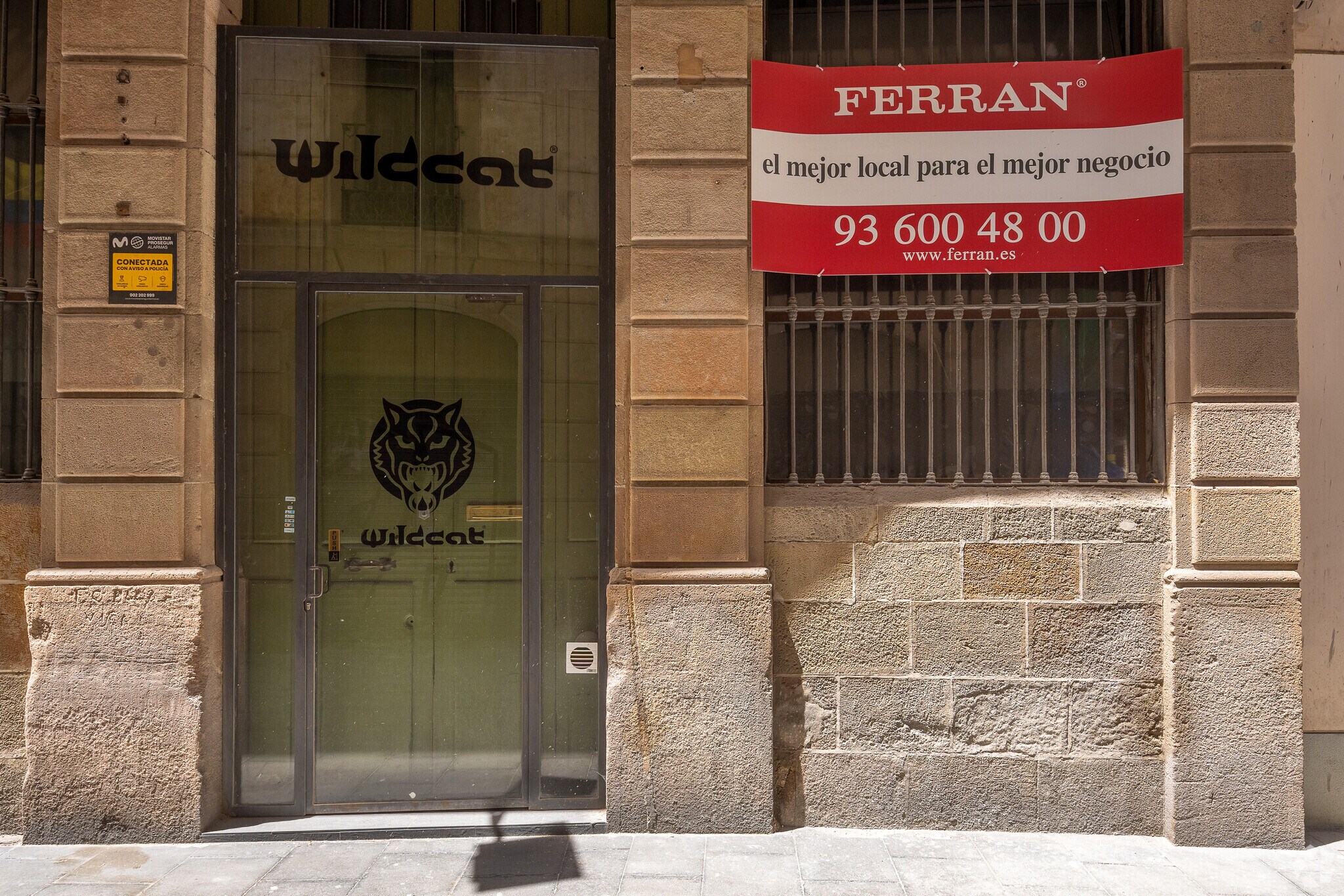 Local commercial dans Barcelone, Barcelona à louer Photo de l’immeuble– Image 1 sur 2