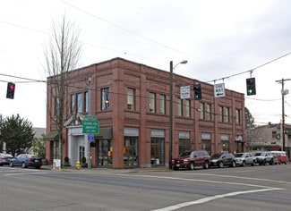 Plus de détails pour 700 E 1st St, Newberg, OR - Local commercial à vendre